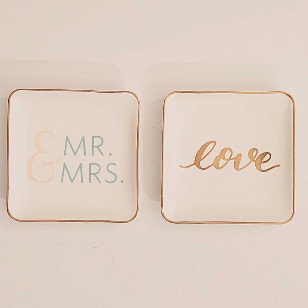 NWOT decorative trays